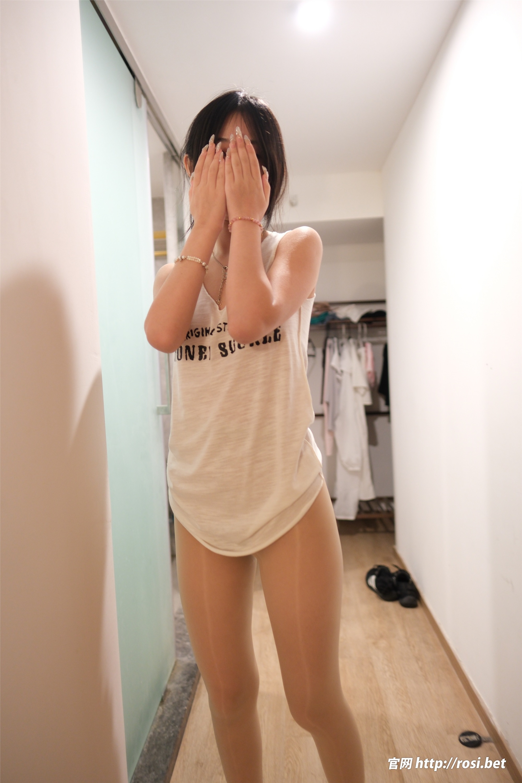 ROSI写真 2024.11.26 NO.4740